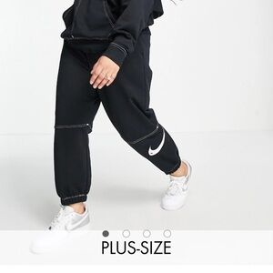 Nike Joggers